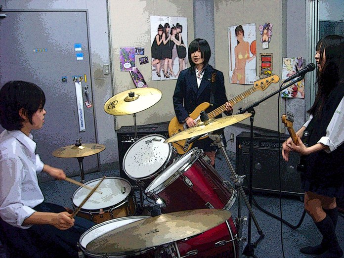 新譜聴こうぜ 川崎のトンカツ屋から 全国へ 女子高生バンドデビュー Web Rock Magazine Beeast